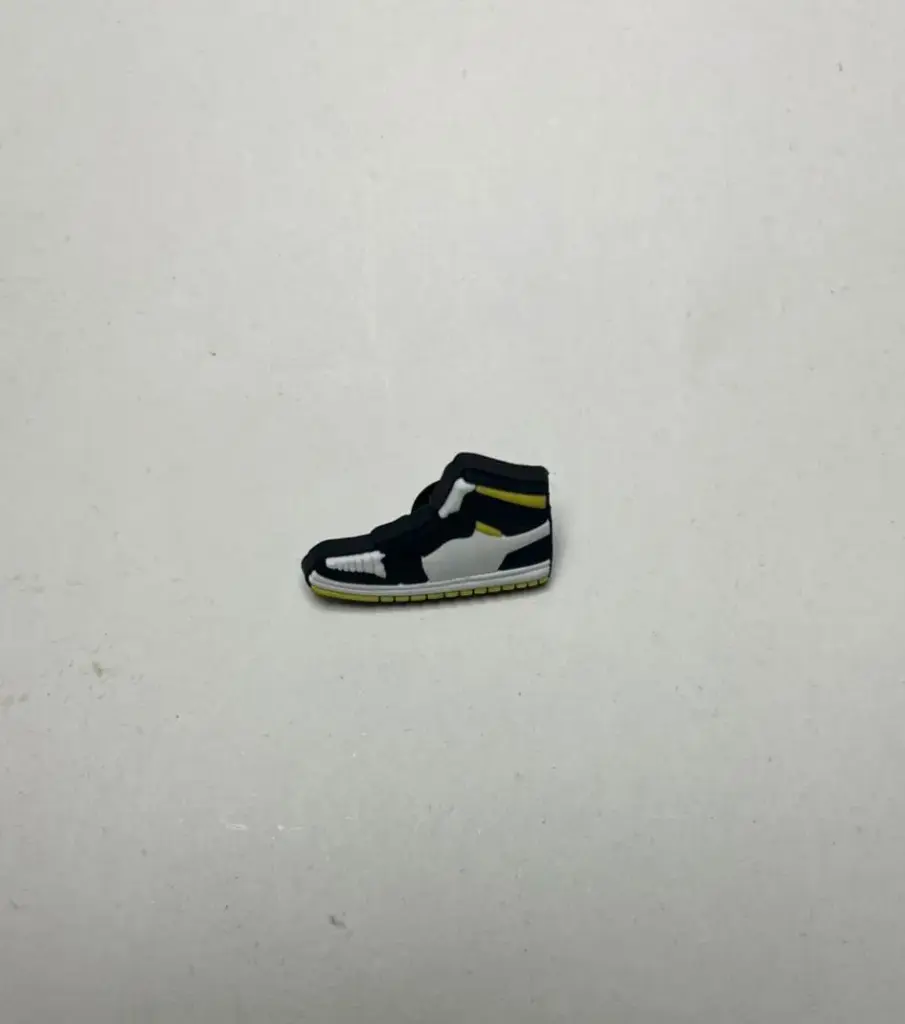 Pin de Crocs NBA Zapato Basketball 